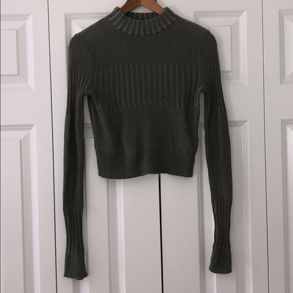 American Eagle long sleeve crop top size XS NWOT - Picture 2 of 7